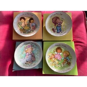 Vintage Lot 4 Avon Porcelain 5" Collectors Plates 1981 1982 1983 1984 Gold Trim